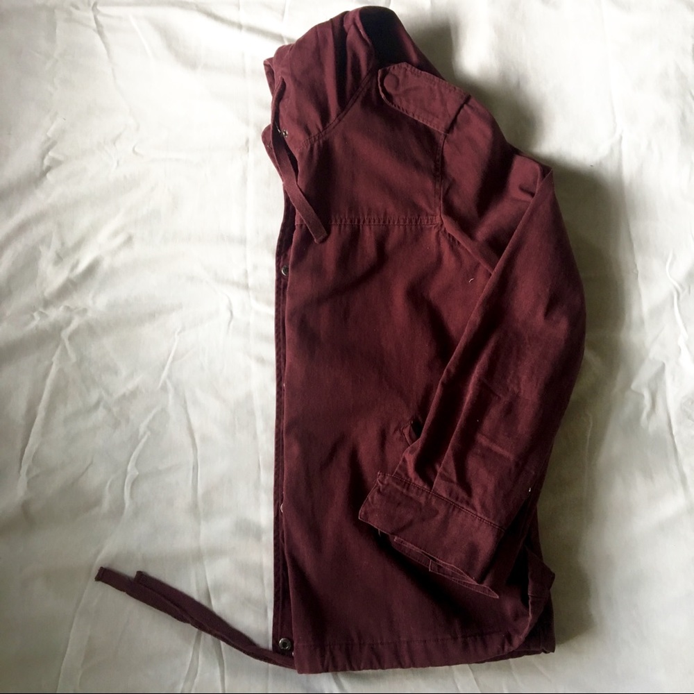 ✨Forever 21 Wine Long Sleeve Hooded Jacket✨
